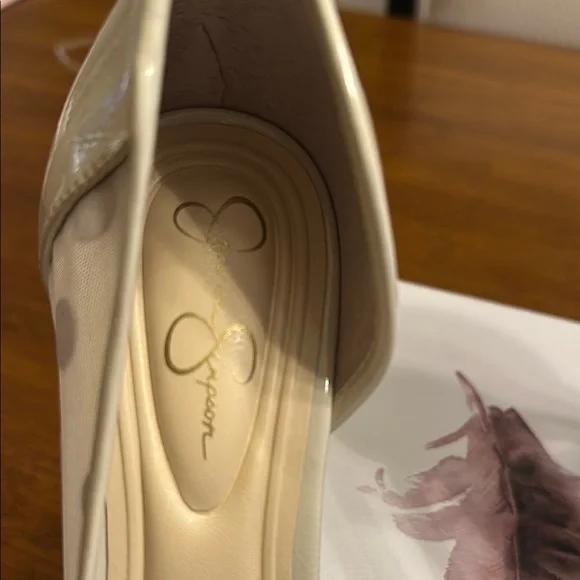 Elegant Cream and Tan Women's Heels - Picture 2 of 5